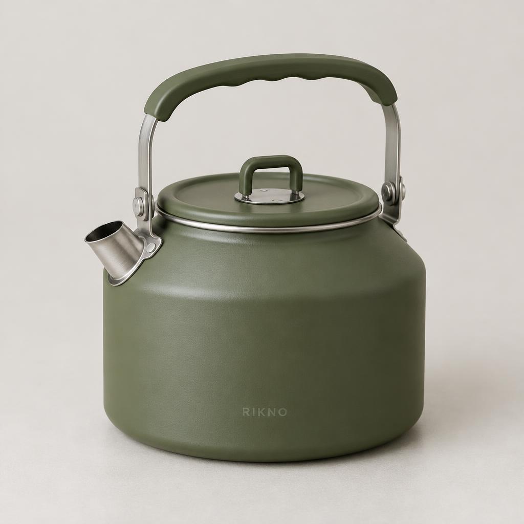Olive green RIKNO camp kettle with folding handle